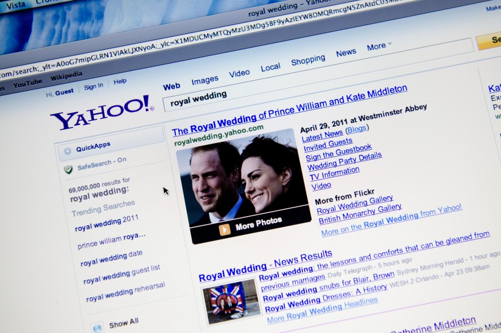 Nesta imagem podemos ver como o buscador de pesquisas Yahoo era na época. As páginas eram bem estáticas, caracteri´sticas da web 1.0, bem opostas ao que a web 3.0 pretende se tornar.