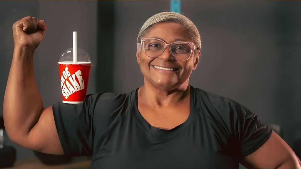 O Burger King trouxe o milkshake de whey para o cardápio, mostrando que prazer e nutrição podem coexistir. Imagem: Instagram/@burgerkingbr